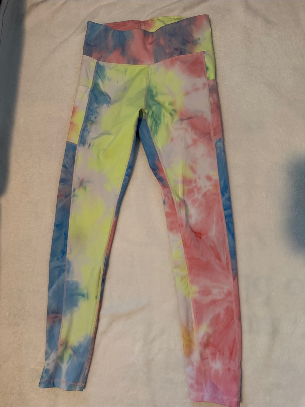 Tie-Dye Leggings in Pastel Pink, Blue & Yellow. Not sure brand or size fits M